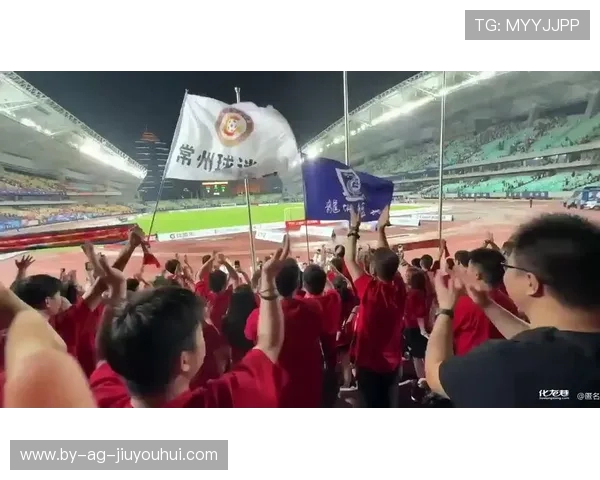 常州足球比赛误判引发争议 球迷和球队共同提出申诉请求